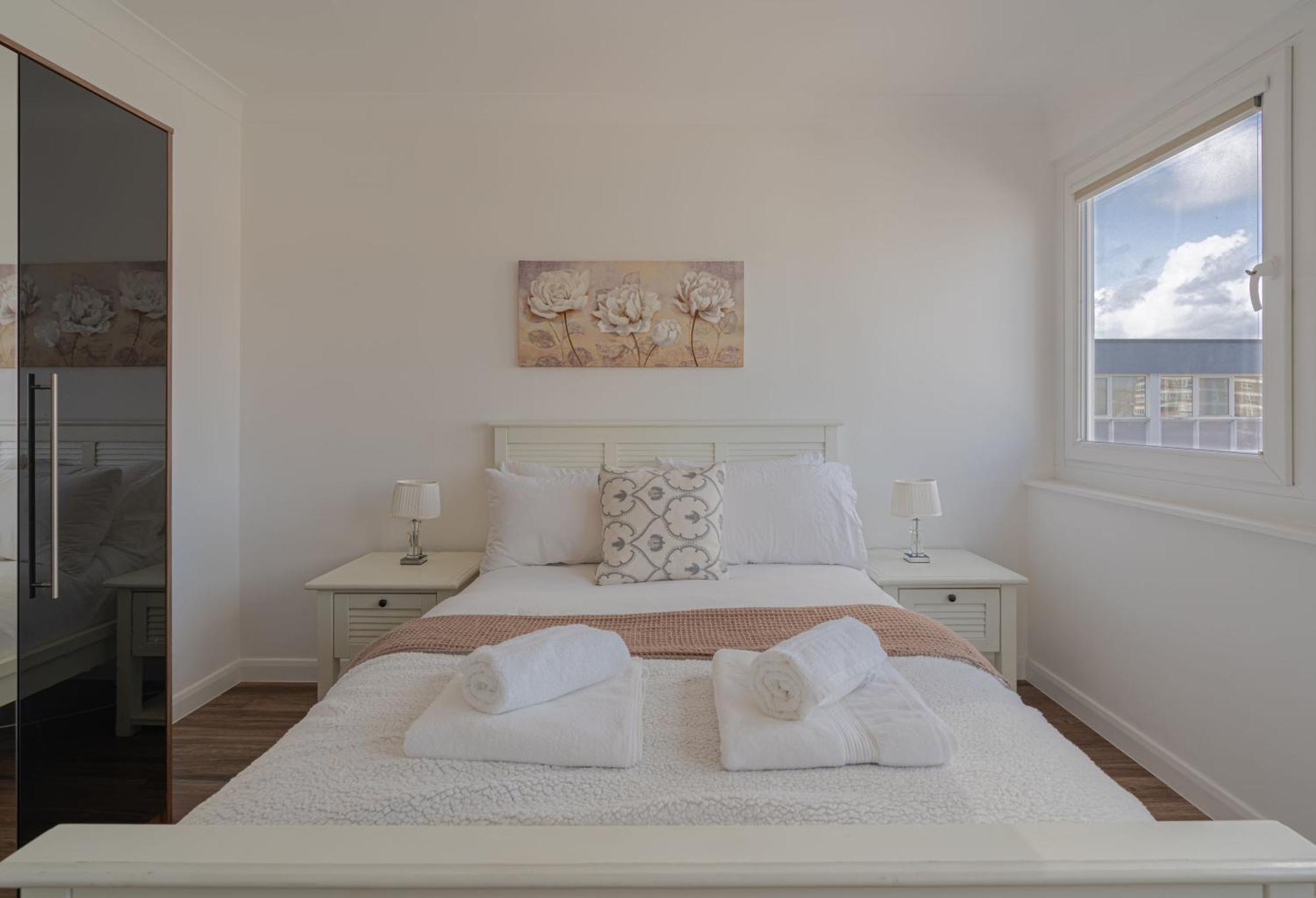 On The Beach Penthouse With Sea View - 3 Bedrooms - Roof Balcony - Spa, Sauna, Gym And Pool - Sleeps 6 Брайтонн Экстерьер фото