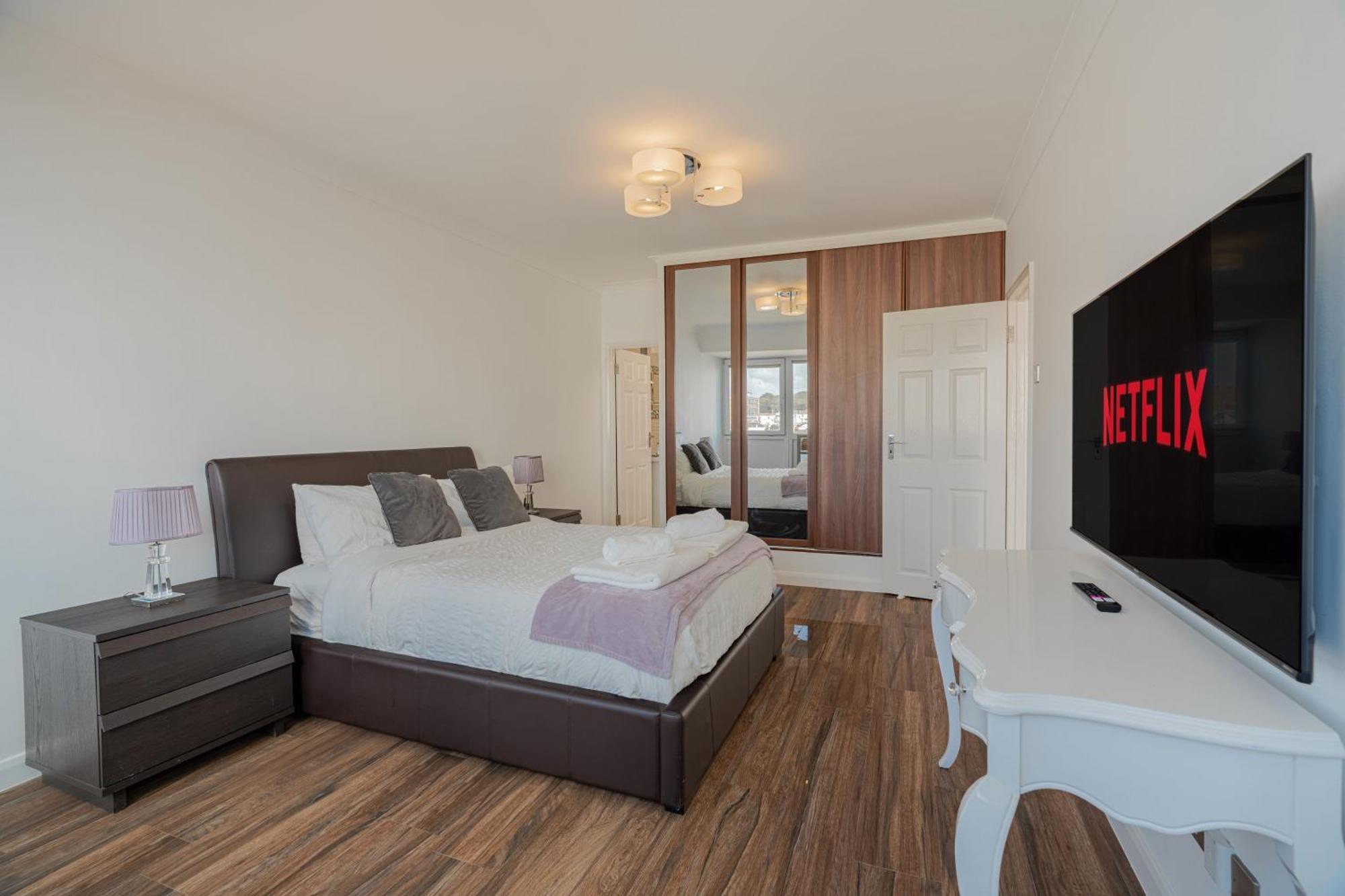 On The Beach Penthouse With Sea View - 3 Bedrooms - Roof Balcony - Spa, Sauna, Gym And Pool - Sleeps 6 Брайтонн Экстерьер фото
