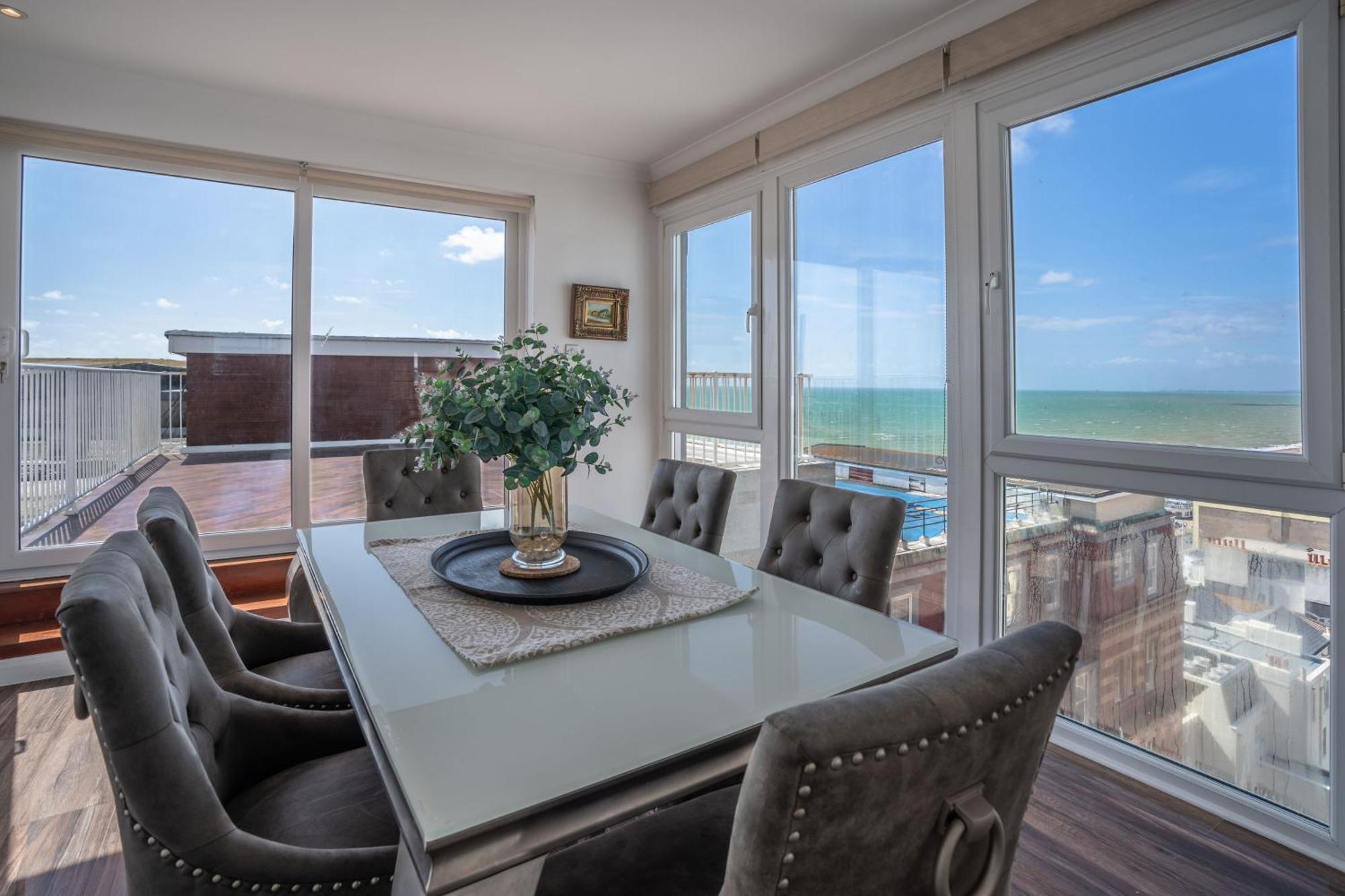 On The Beach Penthouse With Sea View - 3 Bedrooms - Roof Balcony - Spa, Sauna, Gym And Pool - Sleeps 6 Брайтонн Экстерьер фото