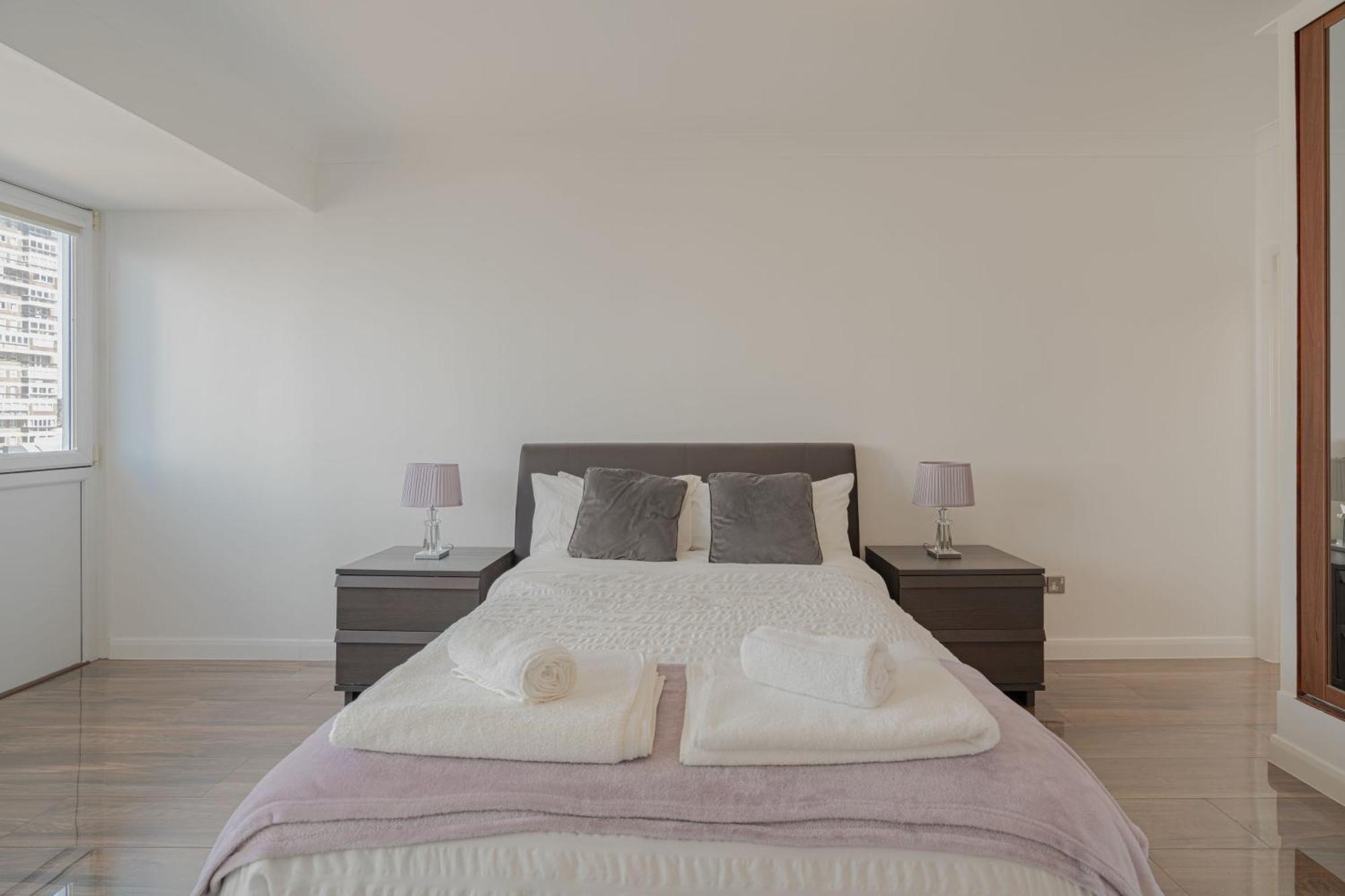 On The Beach Penthouse With Sea View - 3 Bedrooms - Roof Balcony - Spa, Sauna, Gym And Pool - Sleeps 6 Брайтонн Экстерьер фото